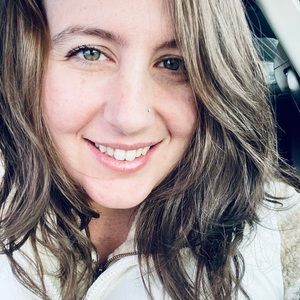 Meet your Posher, Kendra